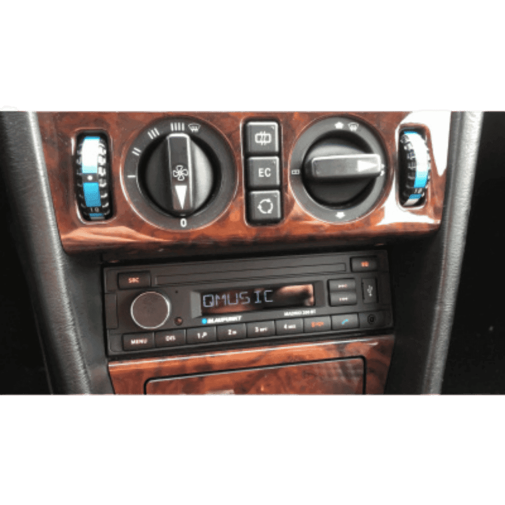 Blaupunkt Madrid 200BT ingebouwd door EYE4AUDIO