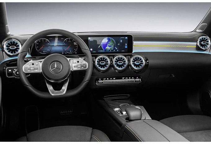 Mercedes a classe interieur door EYE4AUDIO