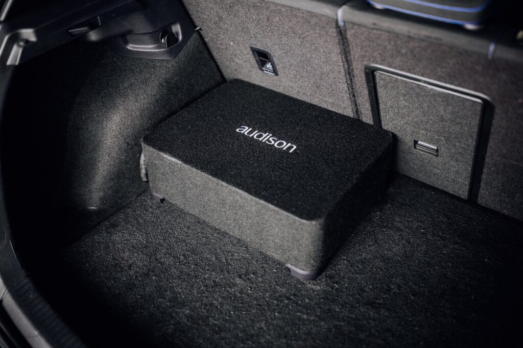 Audison in kofferbak geinstalleerd bij eye4audio
