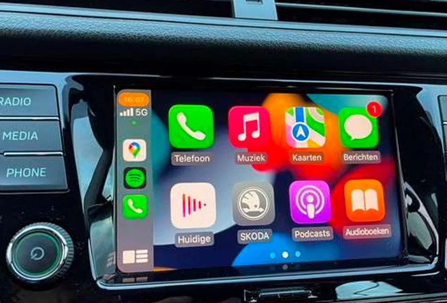 CarPlay inbouwen Skoda