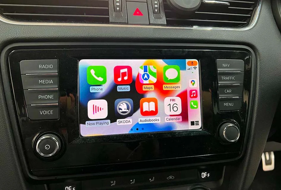 CarPlay inbouwen Skoda