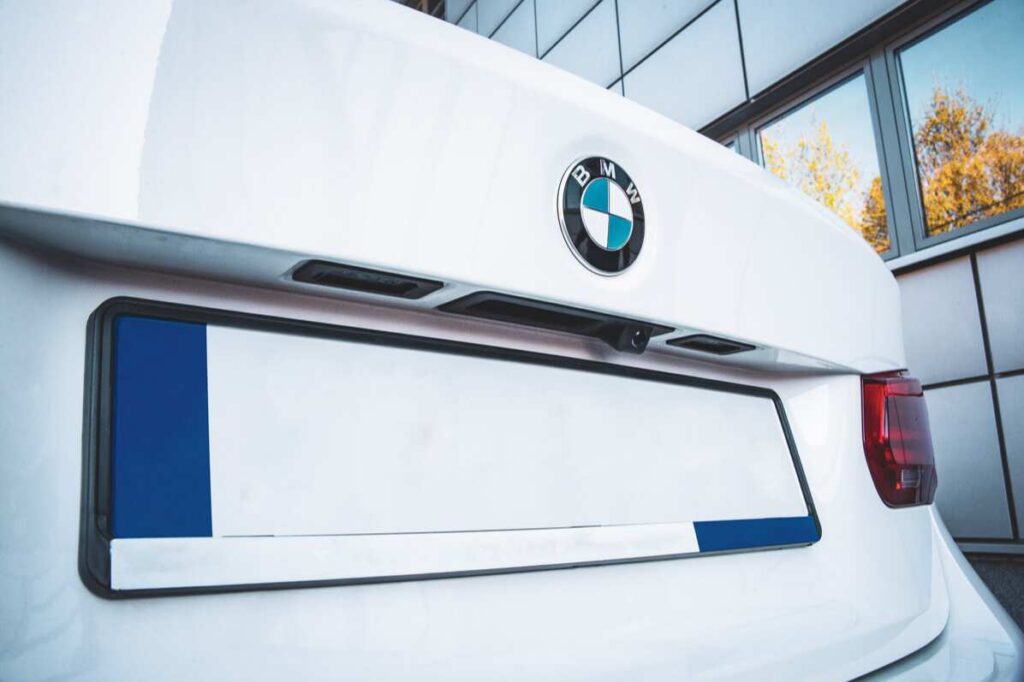 Achteruitrijcamera Inbouwen BMW 4 achteruitrijcamera bmw